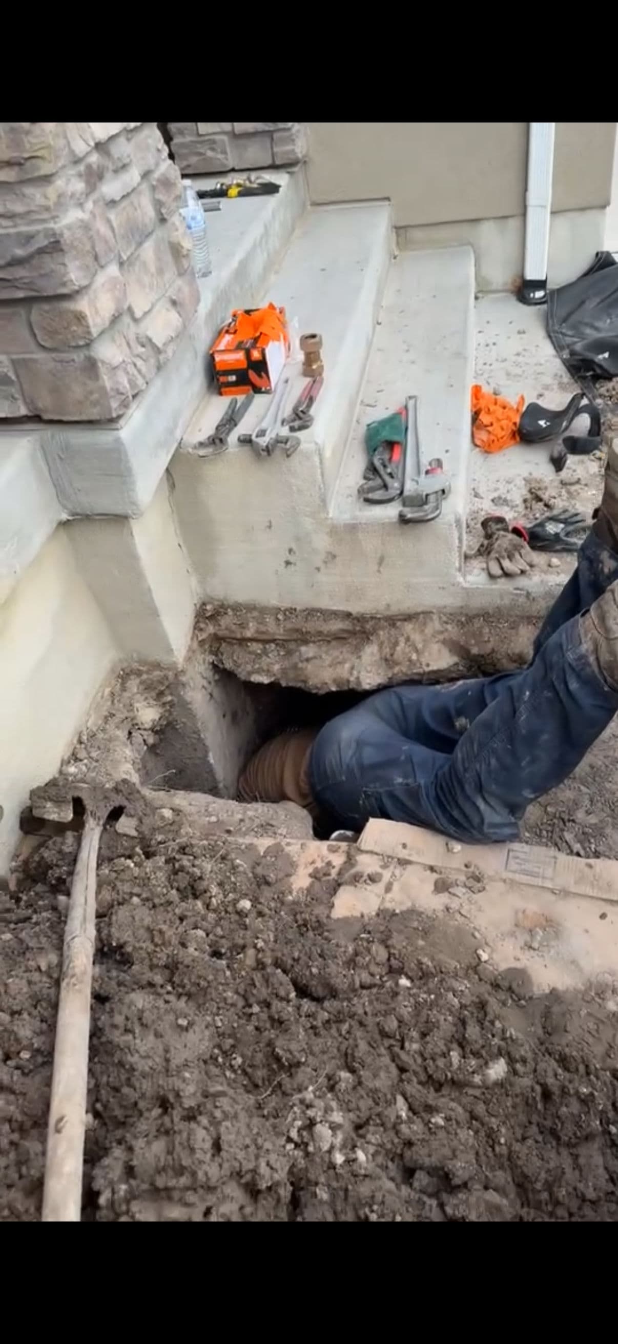Gallery photos for A Tough Water Main Leak Under a Front Porch - Fixed Right: Image #1